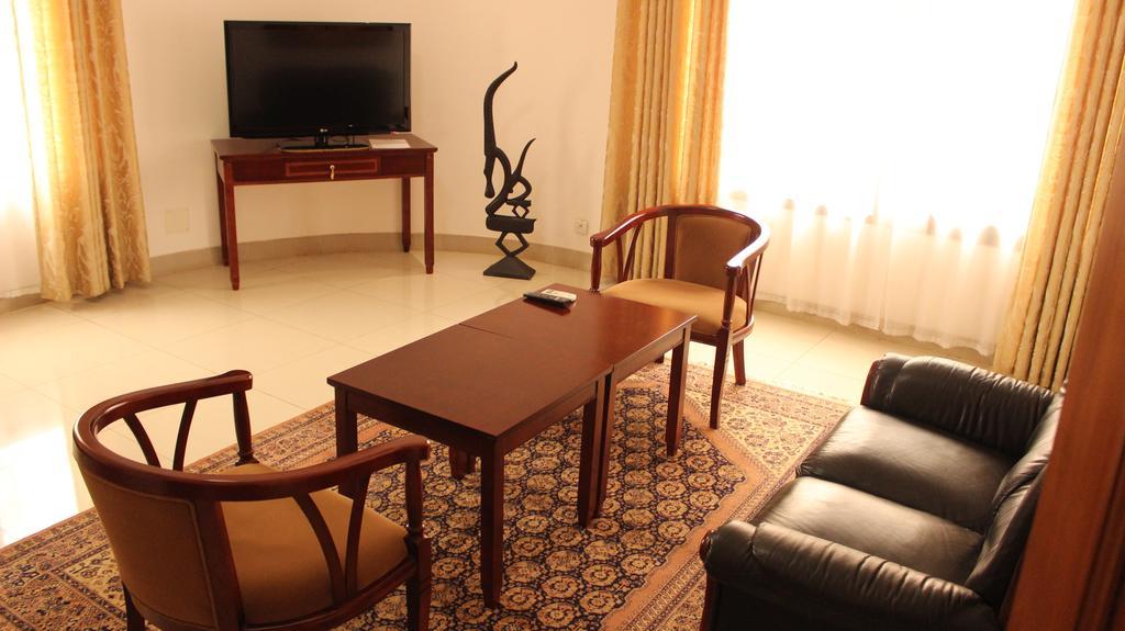 לומה Hotel Residence Flamani מראה חיצוני תמונה