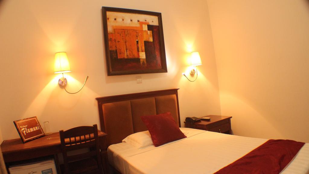 לומה Hotel Residence Flamani מראה חיצוני תמונה
