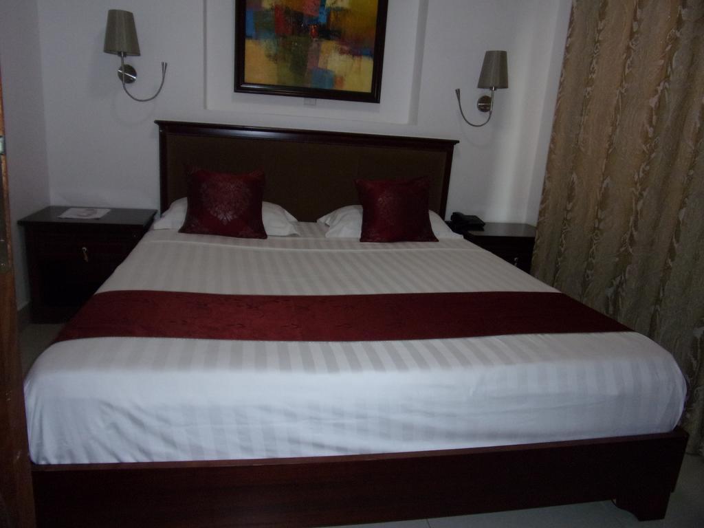 לומה Hotel Residence Flamani מראה חיצוני תמונה