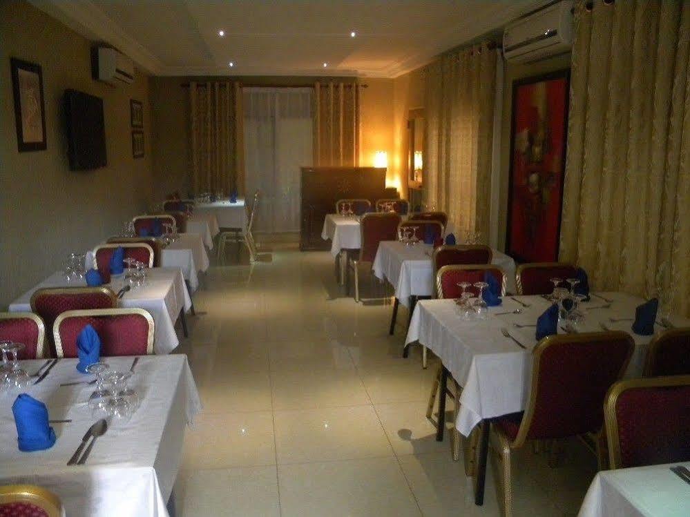 לומה Hotel Residence Flamani מראה חיצוני תמונה