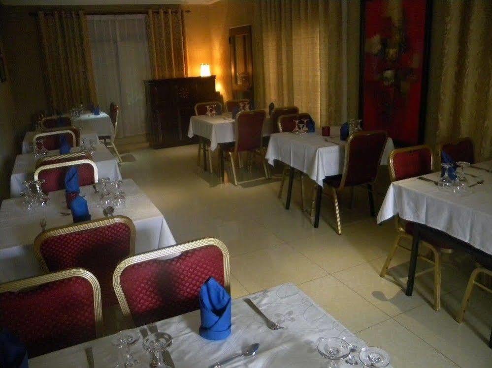 לומה Hotel Residence Flamani מראה חיצוני תמונה